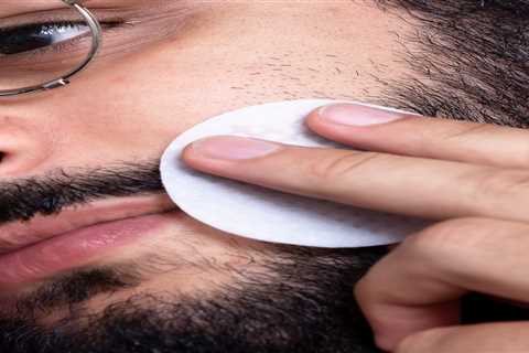 How to Moisturize Skin Under Beard to Avoid Dry Skin and Acne