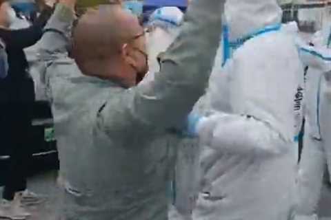 Chinese cops in hazmat gear seize people’s HOMES for use as Covid isolation units in world’s..