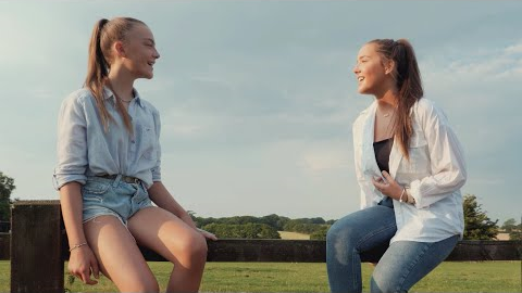 The Climb - Miley Cyrus - Cover by Lucy and Martha Thomas