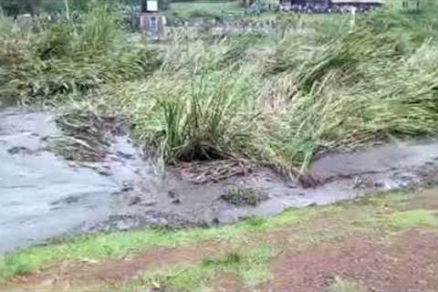 Bizarre sinkhole in Kenya swallows everything in its path