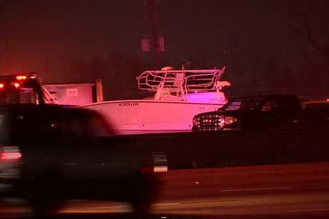 Houston traffic: Crash involving boat on Eastex Freeway inbound