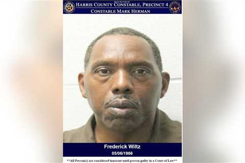Man accused of tying up boy in Harris County home, forcing woman into car at knifepoint