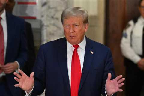 Donald Trump: The US is waiving 26 federal laws to allow the construction of a border wall in South ..
