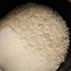 Should you wash rice thoroughly before cooking? – •