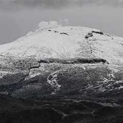 Colombia urges evacuation near volcano