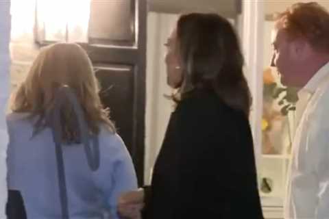 Kamala Harris Caught Telling Pennsylvania Family to Go Back Inside Their Home So They Can Stage a..