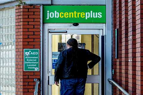 Sir Keir Starmer criticizes economic watchdog over £4.8bn welfare cuts impact assessment