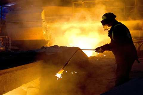 Emergency Parliament session called as British Steel faces collapse