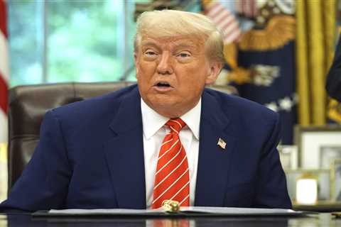 Donald Trump Challenges Labour's Net Zero Stance, Urges UK North Sea Drilling