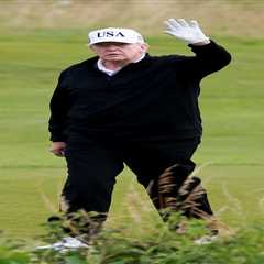 Starmer's Golf Course Diplomacy: When Politics Meets the 19th Hole