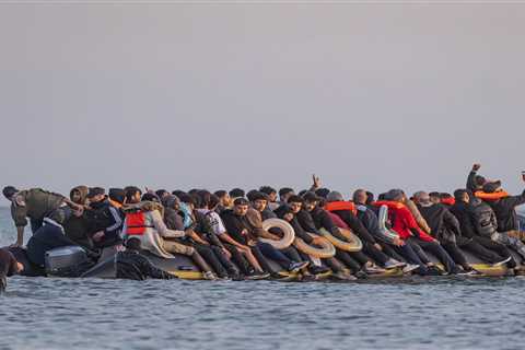 French Cops Go Full Action Movie: Jet Skis and Underwater Nets to Stop Channel Crossings