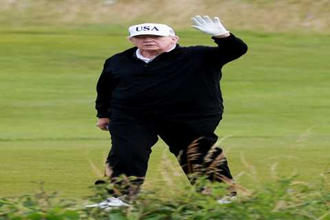 Starmer's Golf Course Diplomacy: When Politics Meets the 19th Hole