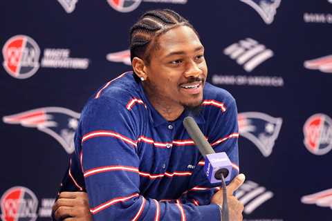 Stefon Diggs: 5 Facts About the NFL Star