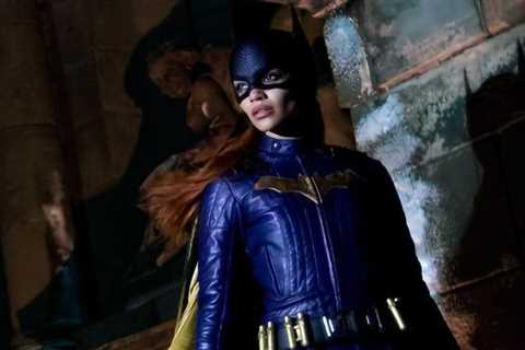 ‘Batgirl’ Star Remains Hopeful for Film Release