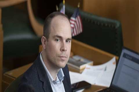 Exploring the Dynamics Between Elected Representatives and Local Government Officials in Gresham,..